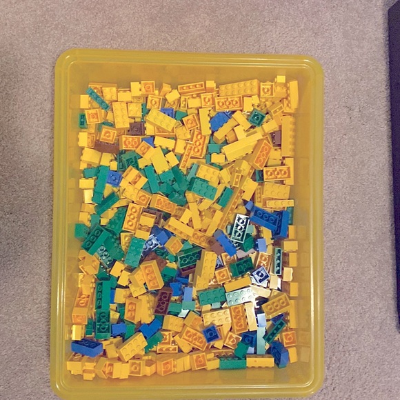LEGO BIN | YELLOW, BROWN, BLUE, GREEN PIECES - Picture 1 of 2